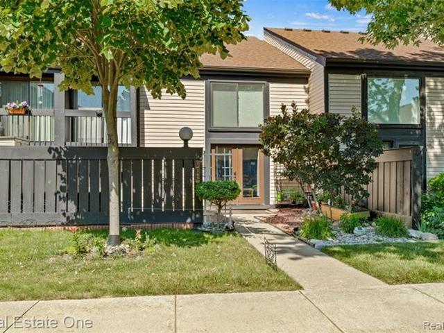 Condo for sale in Taylor, Michigan
