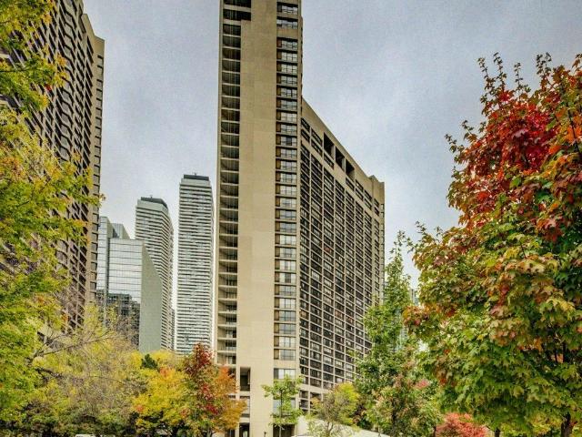 Condo for sale in Toronto, Golden Horseshoe