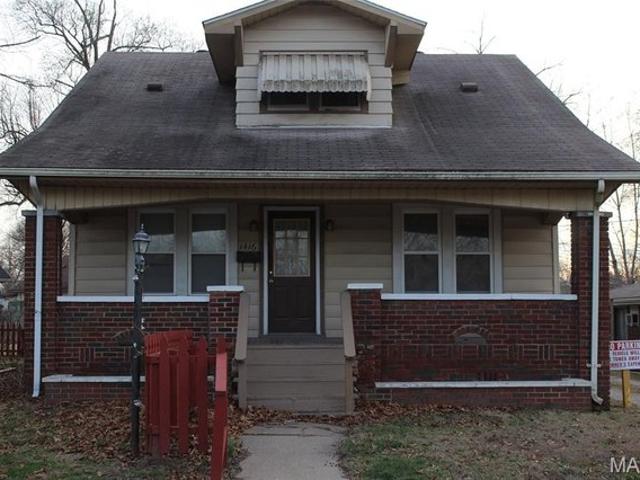 House for sale in Alton, Illinois