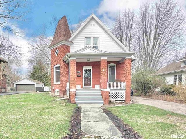 House for sale in Galesburg, Illinois