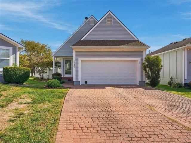 House for sale in Blue Springs, Jackson County