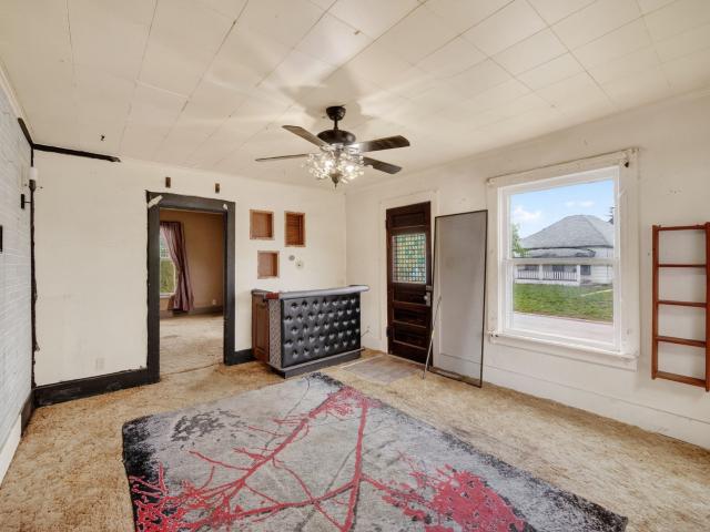 House for sale in Chariton, Iowa