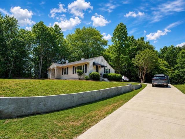 House for sale in Davidson, North Carolina