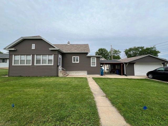 House for sale in Peru, Illinois