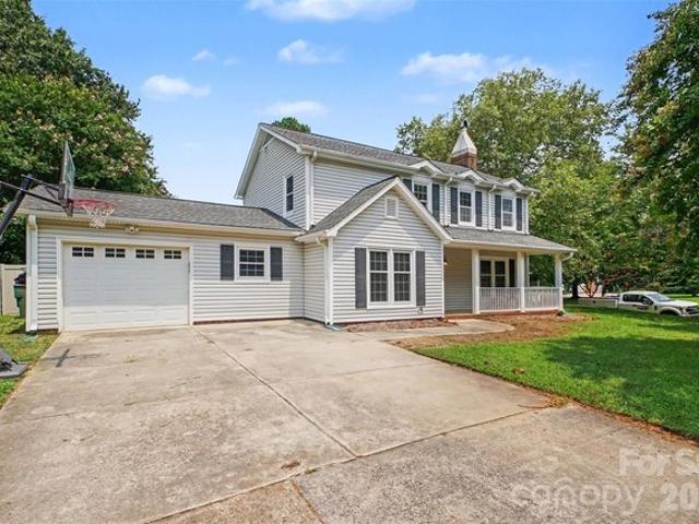 House for sale in Lake Wood, Gastonia