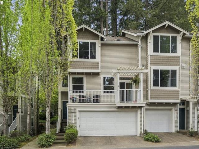 Condo for sale in Oregonia