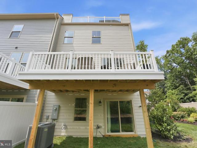 Townhouse for sale in Quartz District, Dale City