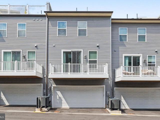 Townhouse for sale in Stonebrook at Westfields, Chantilly