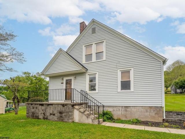 House for sale in Morgantown, West Virginia