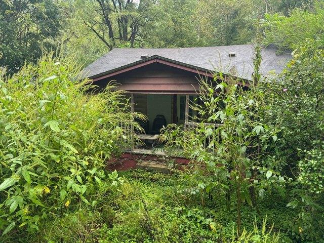 House for sale in Boomer, West Virginia