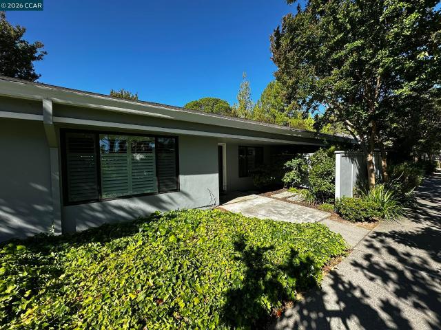 Condo for sale in Walnut Creek, California