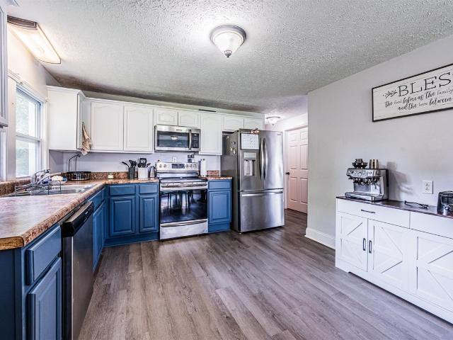House for sale in Bowling Green, Warren County