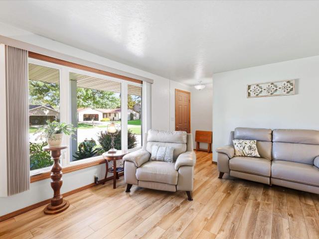 House for sale in Ashwaubenon, Brown County