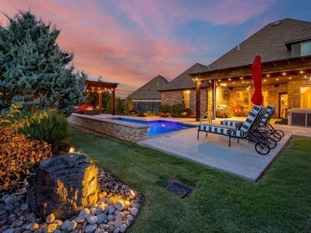 House for sale in Mustang, Oklahoma