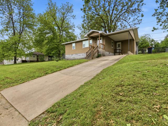House for sale in Barry, Missouri