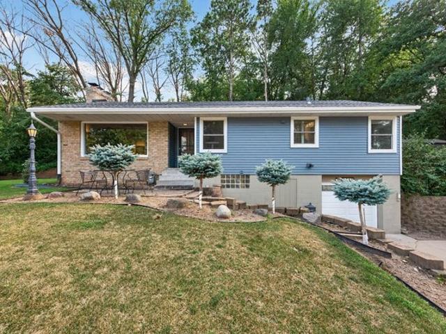 House for sale in West Side, South Saint Paul