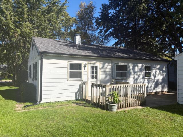 House for sale in Woodstock, McHenry County