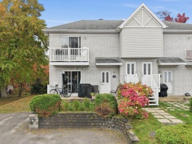 Property for sale in La Haute-Saint-Charles, Québec