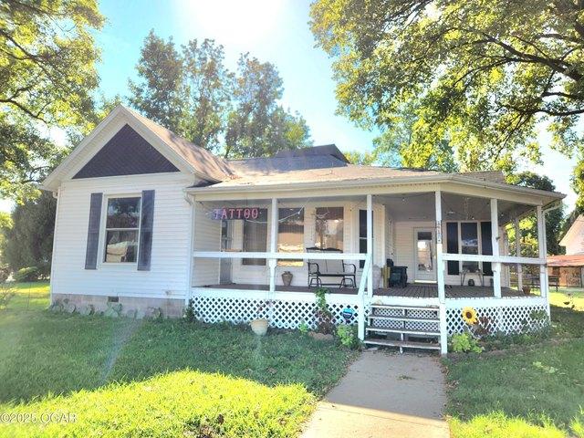 House for sale in Seneca, Missouri