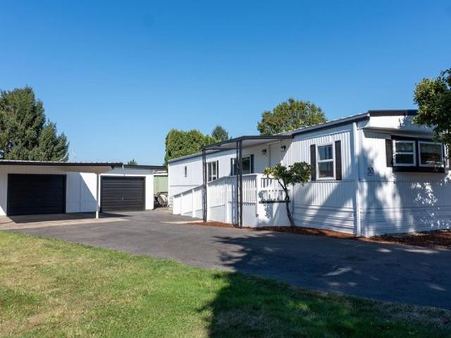 House for sale in Silverton, Marion County