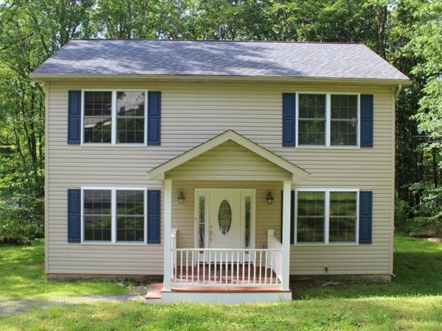 House for sale in Gilbert, Pennsylvania