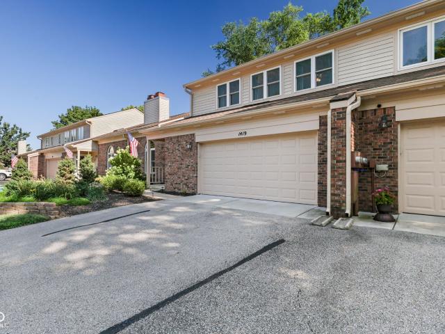 Condo for sale in Zionsville, Indiana