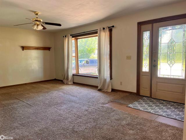 House for sale in Chariton, Iowa