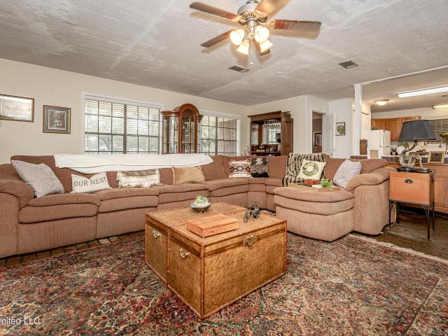 House for sale in Ocean Springs, Mississippi