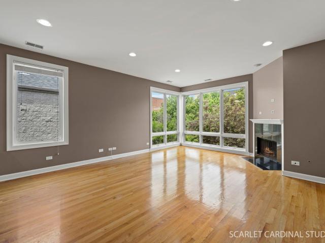 Condo for sale in Chicago Park, Illinois
