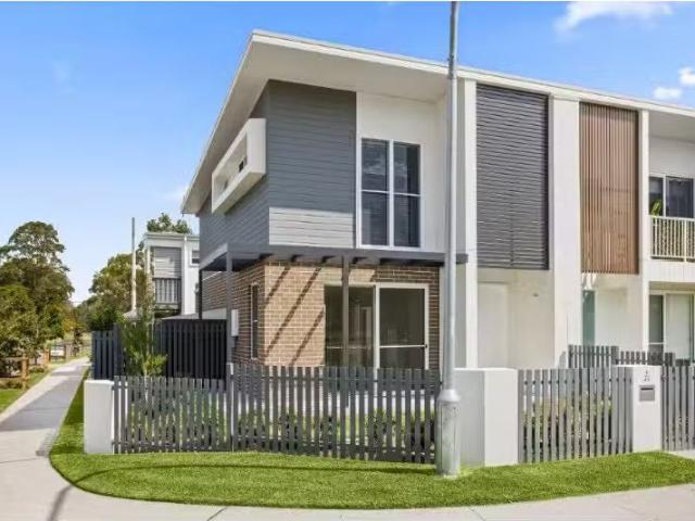 Condo for rent in Wollongong West, New South Wales