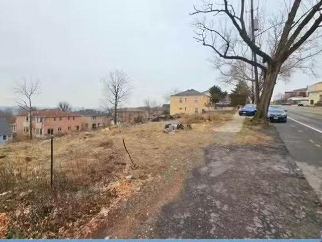 House for sale in Hackensack