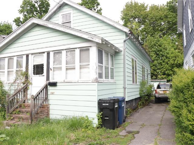 House for sale in Syracuse, New York