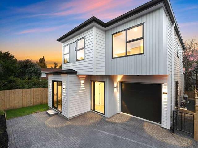 Townhouse for sale in New Lynn, Oroua County