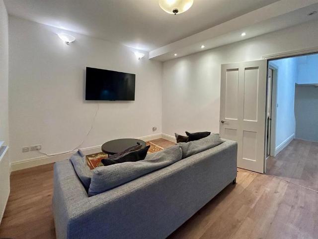 House for rent in Chalk Farm, Greater London