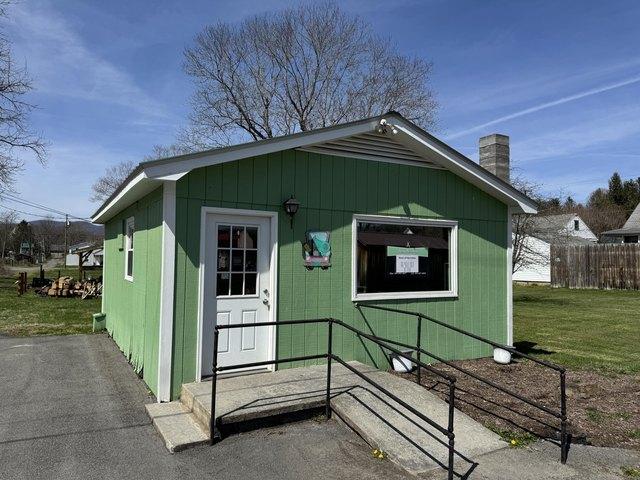 House for sale in Alderson, West Virginia