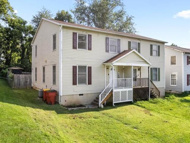 Townhouse for sale in Kearneysville, West Virginia