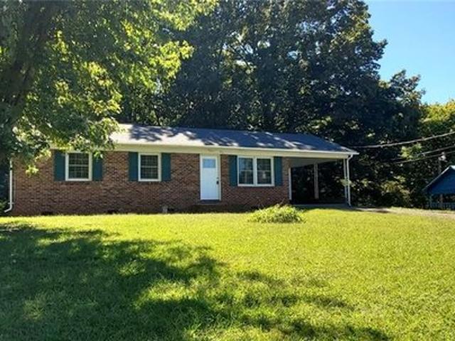 House for sale in Mount Airy, Surry County