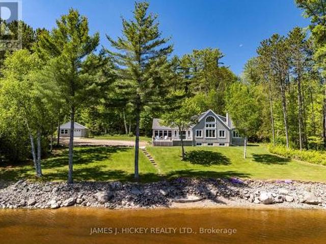 House for sale in Renfrew, Ontario