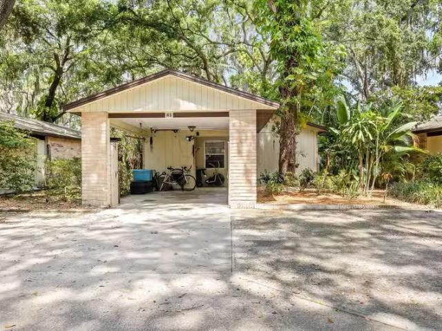 Condo for sale in Lakeland