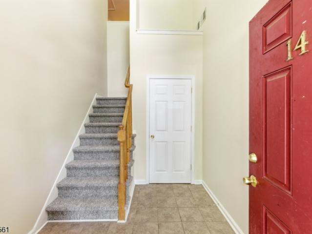 Townhouse for sale in Piscataway, New Jersey