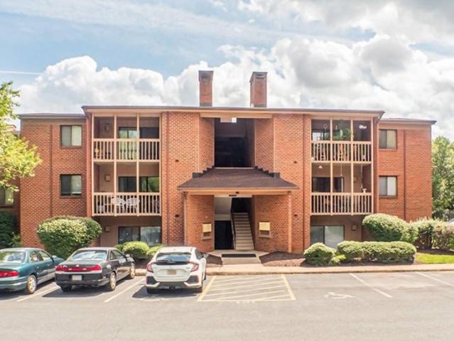 Condo for sale in Charlottesville, Virginia