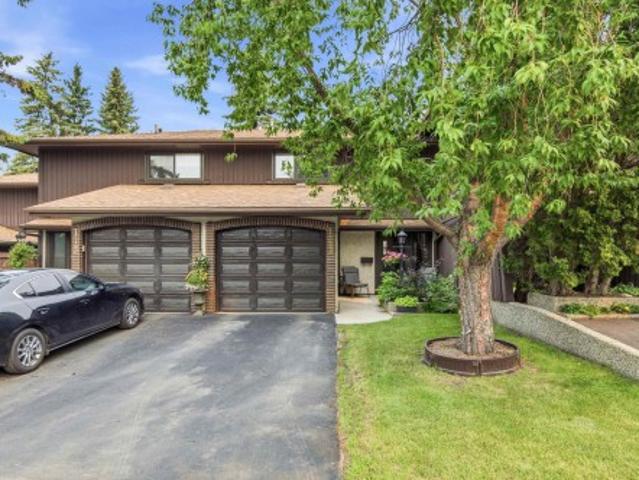 Townhouse for sale in Wedgewood, Alberta