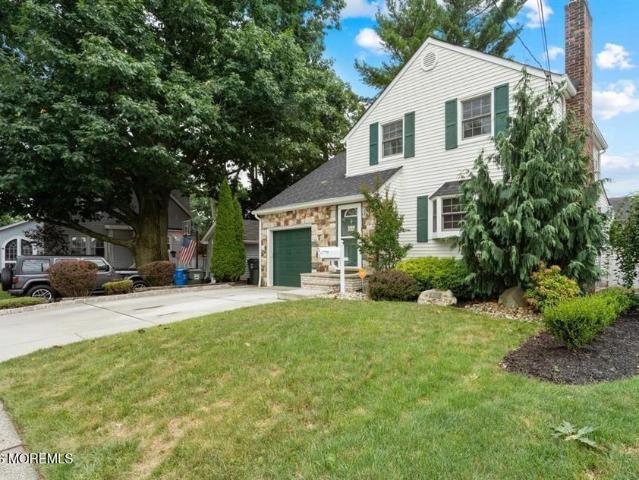 House for sale in Avenel, New Jersey