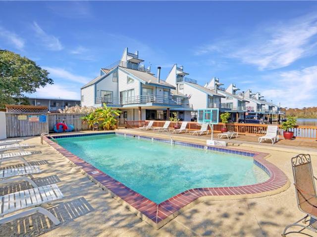 Condo for sale in Madisonville, Louisiana