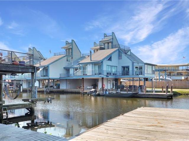 House for sale in Madisonville, Louisiana