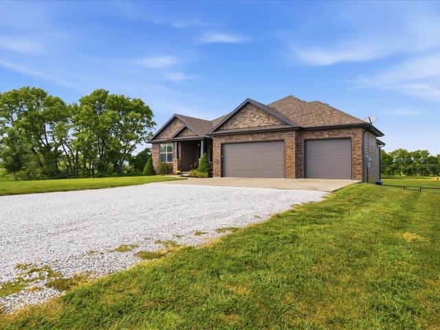 House for sale in Clever, Missouri