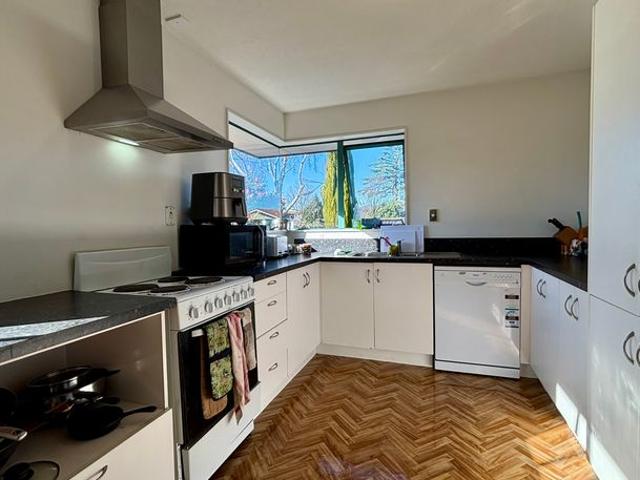 House for rent in Addington, Canterbury