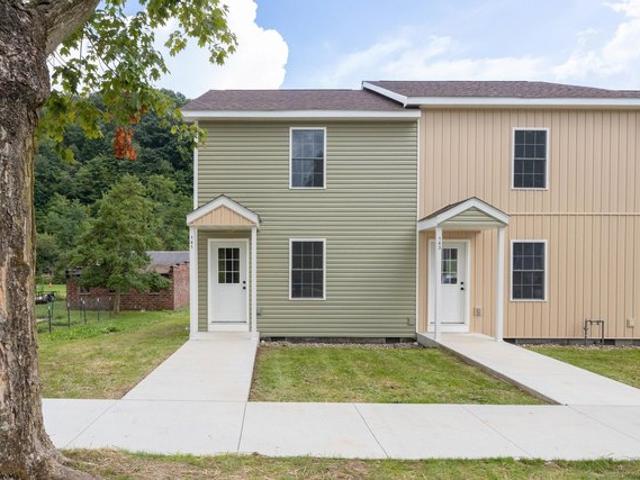 Townhouse for sale in Weston, West Virginia