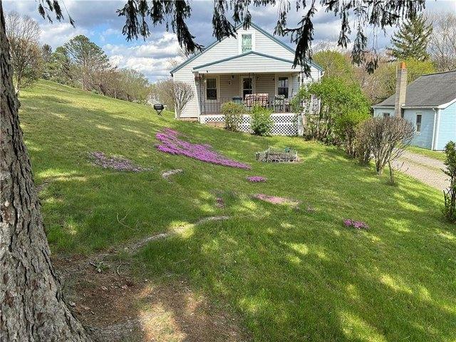 House for sale in Derry, Pennsylvania