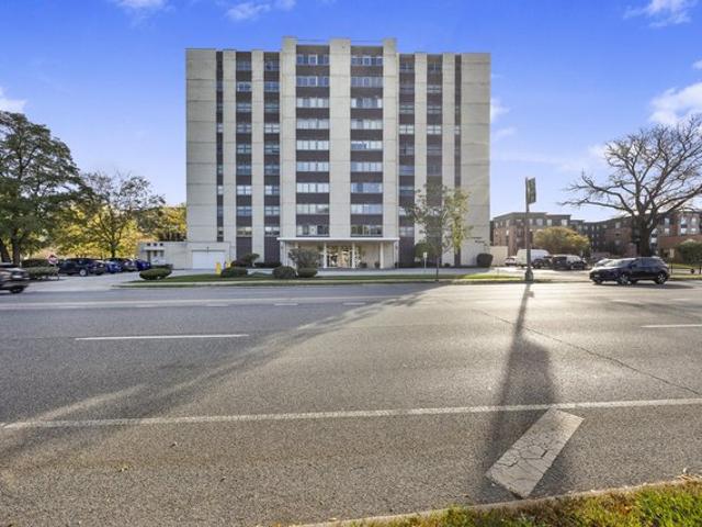 Condo for sale in La Grange, Cook County